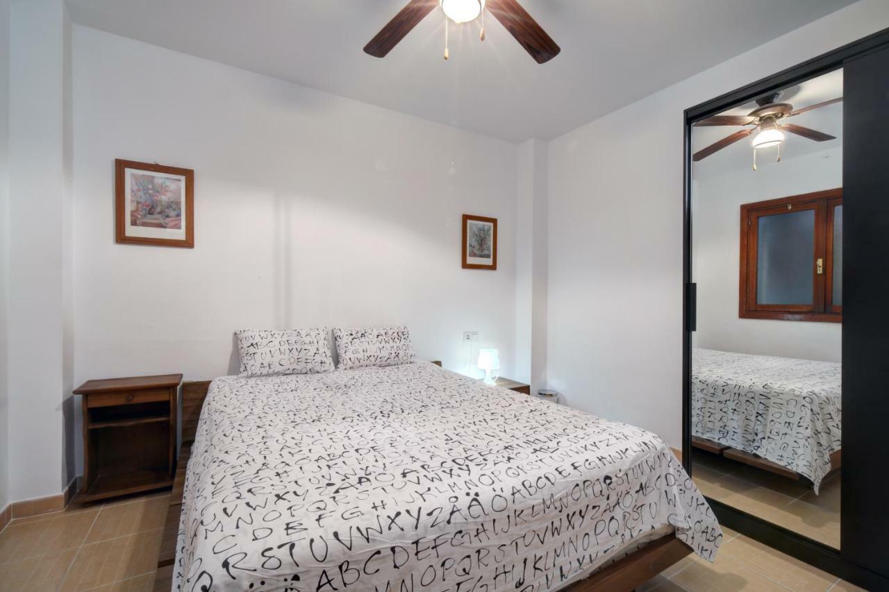 Victoria Apartment Естепона Екстериор снимка